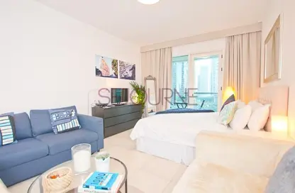Living Room image for: Apartment - 1 Bathroom for rent in Dubai Arch - Lake Almas East - Jumeirah Lake Towers - Dubai, Image 1