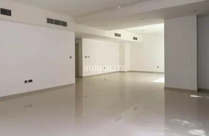 Apartment - 6 Bedrooms - 7 Bathrooms for rent in Aurum Villas - Claret - Damac Hills 2 - Dubai