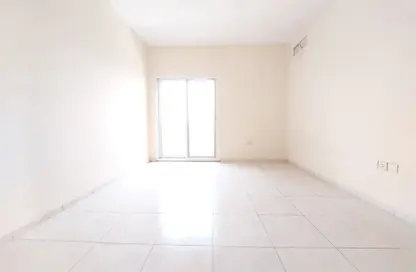 Apartment - 3 Bedrooms - 3 Bathrooms for rent in Al Nada Tower - Al Nahda - Sharjah
