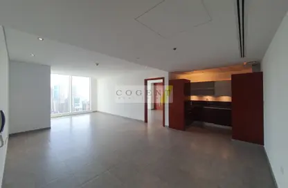 Empty Room image for: Apartment - 1 Bedroom - 2 Bathrooms for rent in Maze Tower - DIFC - Dubai, Image 1