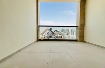 Apartment - 3 Bedrooms - 5 Bathrooms for rent in Al Waleed Garden 1 - Al Waleed Garden - Al Jaddaf - Dubai