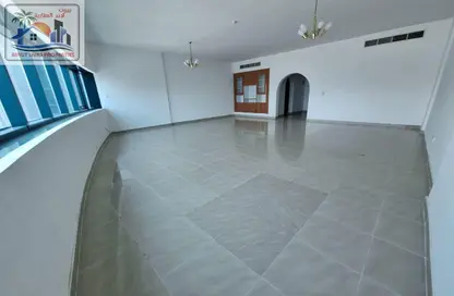 Apartment - 3 Bedrooms - 4 Bathrooms for rent in Al Mamzar Tower - Al Mamzar - Sharjah - Sharjah