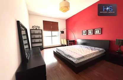 Apartment - 1 Bedroom - 2 Bathrooms for rent in Green Lakes Towers - JLT Cluster S - Jumeirah Lake Towers - Dubai