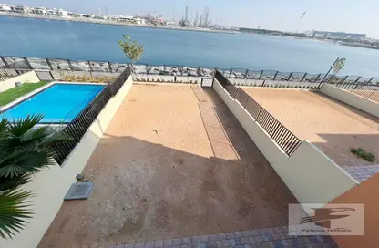 Villa - 3 Bedrooms - 4 Bathrooms for rent in Sur La Mer - La Mer - Jumeirah - Dubai