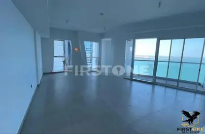 Apartment - 2 Bedrooms - 3 Bathrooms for rent in Al Reef Tower - Corniche Road - Abu Dhabi