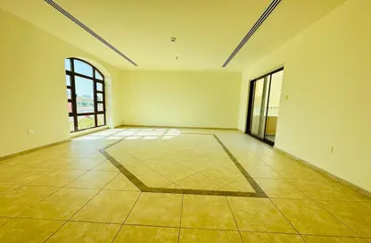 Apartment - 3 Bedrooms - 4 Bathrooms for rent in Sas Al Nakheel - Abu Dhabi