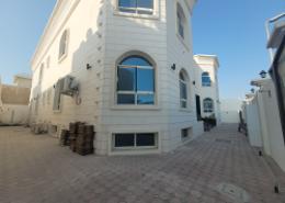 فيلا - 8 غرف نوم - 8 حمامات للكراء في الوحيدة - ديرة - دبي