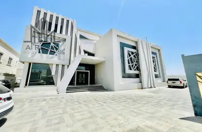 شقة - 3 غرف نوم - 4 حمامات للايجار في الشعيبة - الروضة الشرقية - العين
