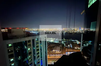 شقة - غرفة نوم - 2 حمامات للبيع في أورينت تاور 1 - أورينت تاور - البستان - عجمان