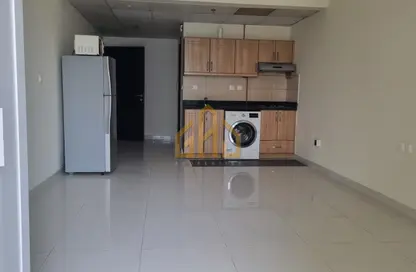 شقة - 1 حمام للايجار في مساكن النخبة الرياضية - مدينة دبي الرياضية - دبي
