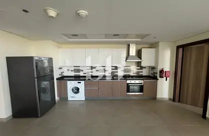 النزل و الشقق الفندقية - 2 غرف نوم - 3 حمامات للايجار في عزيزي ستار - الفرجان - دبي