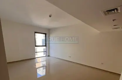 Empty Room image for: Apartment - 1 Bedroom - 2 Bathrooms for sale in Uptown Al Zahia - Sharjah, Image 1