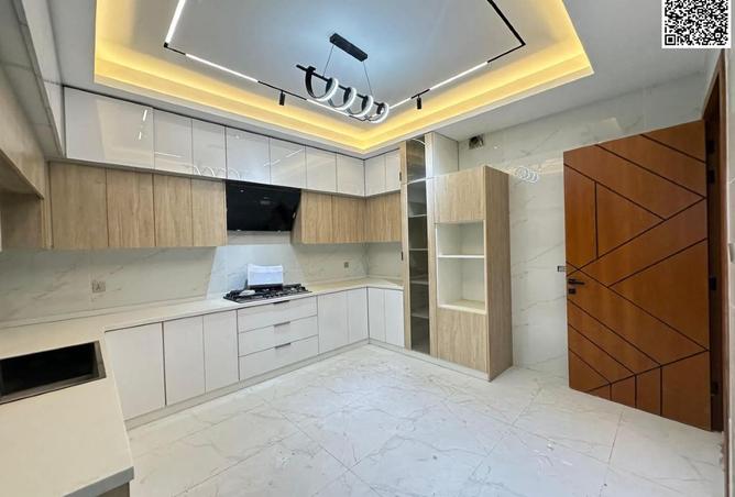 15307220 - Property Image 2