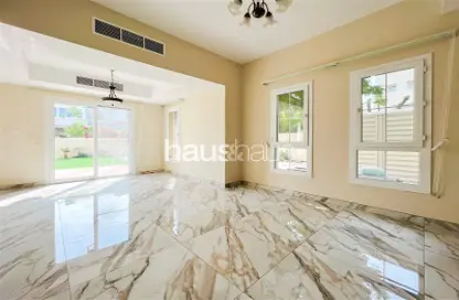 Villa - 3 Bedrooms - 3 Bathrooms for rent in Springs 15 - The Springs - Dubai