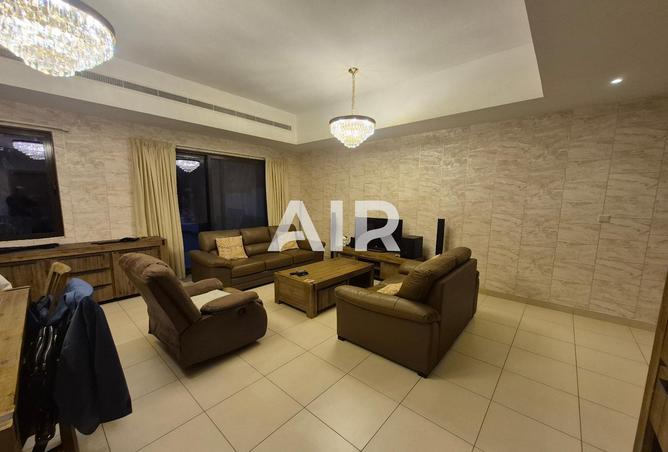 15333001 - Property Image 2