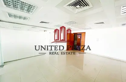 مكتب - استوديو للايجار في برج الياسمين - شارع المطار - أبوظبي