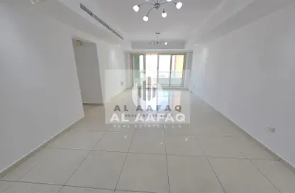 شقة - 2 غرف نوم - 3 حمامات للايجار في المجاز 1 - المجاز - الشارقة