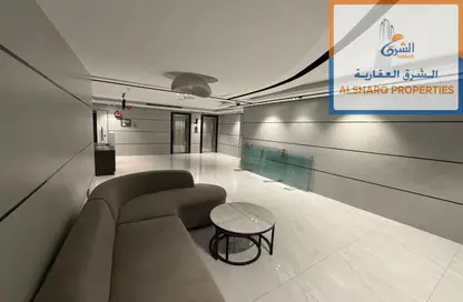 شقة - 2 غرف نوم - 2 حمامات للايجار في مساكن كورنيش عجمان - طريق كورنيش عجمان - عجمان