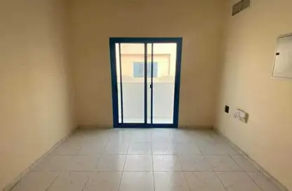 Apartment - 2 Bedrooms - 2 Bathrooms for rent in Al Jurf 2 - Al Jurf - Ajman Downtown - Ajman