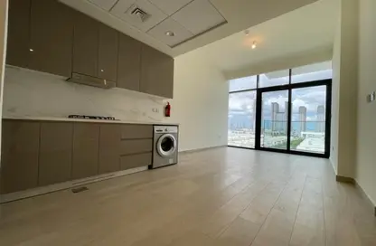 Apartment - 2 Bedrooms - 2 Bathrooms for rent in Azizi Riviera 21 - Meydan One - Meydan - Dubai