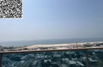 شقة - 3 غرف نوم - 4 حمامات للايجار في مساكن كورنيش عجمان - طريق كورنيش عجمان - عجمان