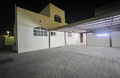 Parking image for: Villa - 4 Bedrooms - 4 Bathrooms for rent in Shakhbout City - Abu Dhabi, Image 1
