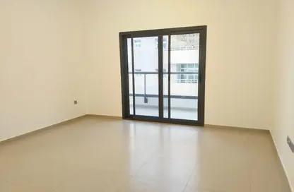 Empty Room image for: Apartment - 2 Bedrooms - 3 Bathrooms for rent in Capitol Tower - Barsha Heights (Tecom) - Dubai, Image 1