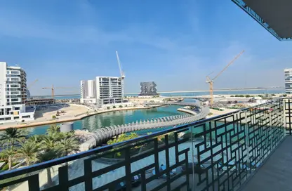 Apartment - 3 Bedrooms - 5 Bathrooms for rent in Al Dana - Al Raha Beach - Abu Dhabi