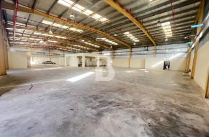 Warehouse - Studio for rent in Phase 1 - Dubai Investment Park (DIP) - Dubai