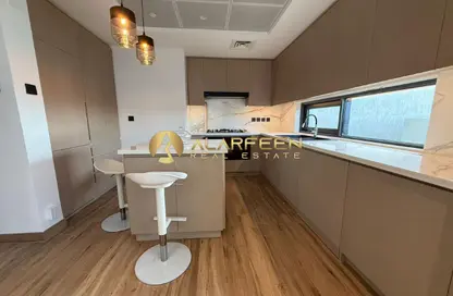 شقة - غرفة نوم - 2 حمامات للايجار في إليجانس من شيماء - منطقة 18 - قرية جميرا الدائرية - دبي