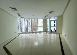 صورةغرفة فارغة لـ: شقة - 3 غرف نوم - 4 حمامات للبيع في 23 مارينا - دبي مارينا - دبي, صورة 1
