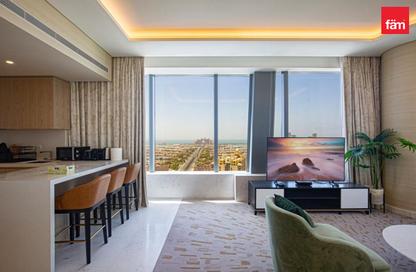 Apartment - 1 Bedroom - 2 Bathrooms for rent in The Palm Tower - Palm Jumeirah - Dubai