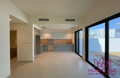 Apartment - 3 Bedrooms - 3 Bathrooms for rent in Greenviews 2 - EMAAR South - Dubai South (Dubai World Central) - Dubai
