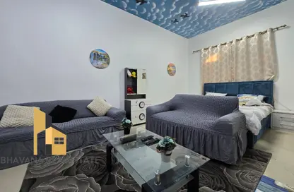 Apartment - Studio - 1 Bathroom for rent in Khalifa City A Villas - Khalifa City A - Khalifa City - Abu Dhabi