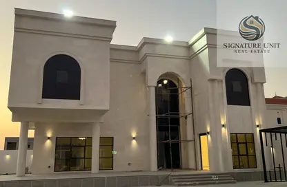 Villa - 5 Bedrooms - 6 Bathrooms for rent in Wadi Alshabak - Dubai