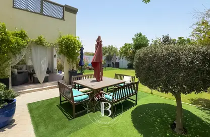 Villa - 3 Bedrooms - 5 Bathrooms for rent in Regional - Jumeirah Park - Dubai