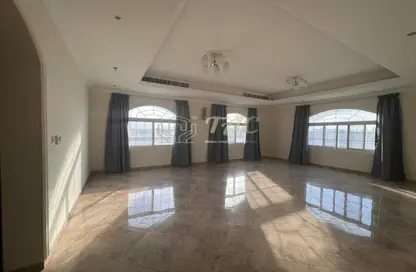Villa - 5 Bedrooms for rent in Al Warqa'a 2 - Al Warqa'a - Dubai