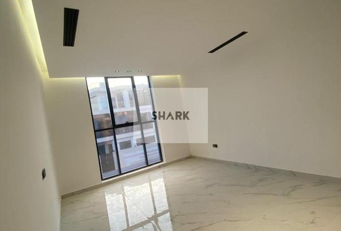 15187272 - Property Image 3