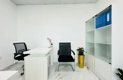 Office Space - Studio - 1 Bathroom for rent in Al Shindagah - Dubai