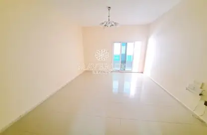 Empty Room image for: Apartment - 1 Bedroom - 1 Bathroom for rent in Al Hafeet Tower - Al Taawun Street - Al Taawun - Sharjah, Image 1