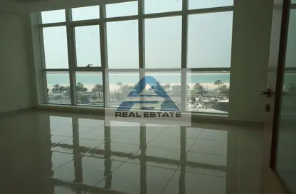Apartment - 1 Bedroom - 2 Bathrooms for rent in Baynuna Tower 1 - Corniche Road - Abu Dhabi