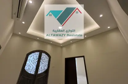 فيلا - 5 غرف نوم - 7 حمامات للايجار في مدينة الرياض - أبوظبي