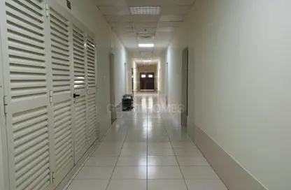 سكن عمال - استوديو - 8 حمامات للايجار في المرحلة 1 - مجمع دبي للإستثمار - دبي