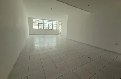 Apartment - 3 Bedrooms - 3 Bathrooms for rent in Oasis Tower 3 - Al Rashidiya 1 - Al Rashidiya - Ajman