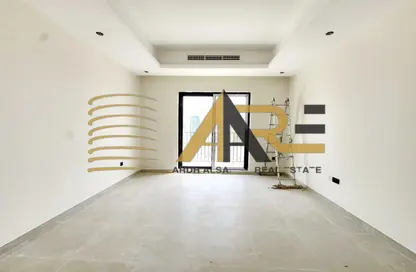 Villa - 3 Bedrooms - 5 Bathrooms for rent in Hoshi - Al Badie - Sharjah