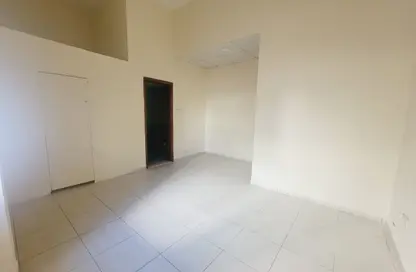 Apartment - Studio - 1 Bathroom for rent in Muwailih Building - Muwaileh - Sharjah