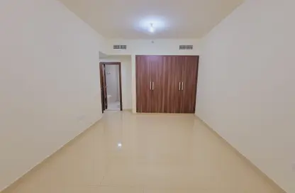 Apartment - 2 Bedrooms - 2 Bathrooms for rent in Shabiya 12 - Shabiya - Mussafah - Abu Dhabi