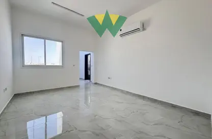 شقة - 3 غرف نوم - 3 حمامات للايجار في مدينة الرياض - أبوظبي