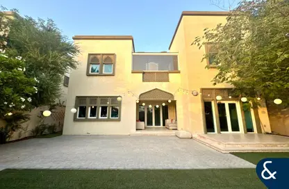 Villa - 3 Bedrooms - 3 Bathrooms for rent in District 8 - Jumeirah Park - Dubai