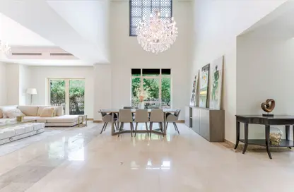 Villa - 4 Bedrooms - 5 Bathrooms for sale in Jumeirah Islands - Dubai